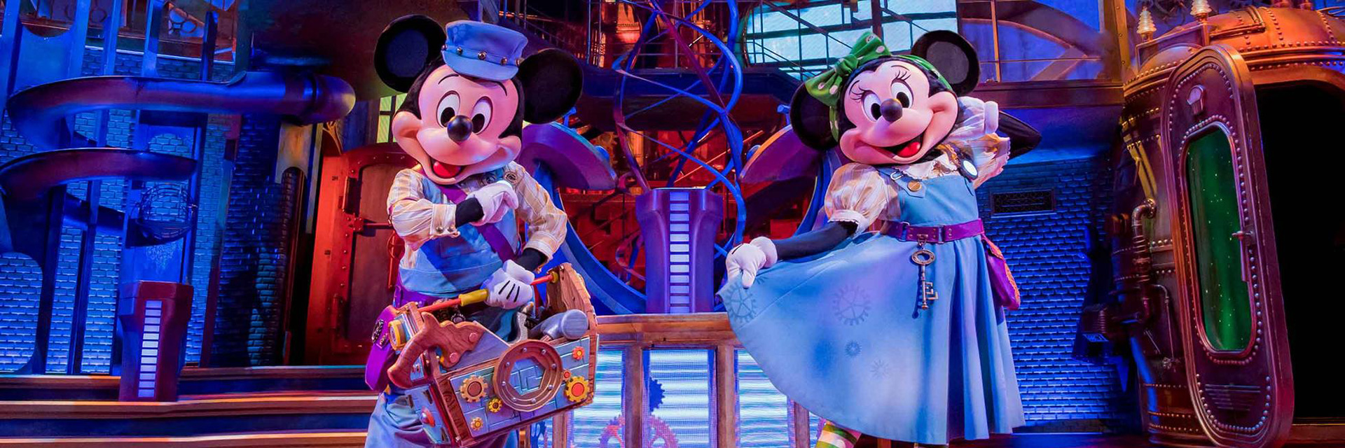 Disney Junior's Dream Factory Walt Disney Studios Park w/ Mickey and Minnie