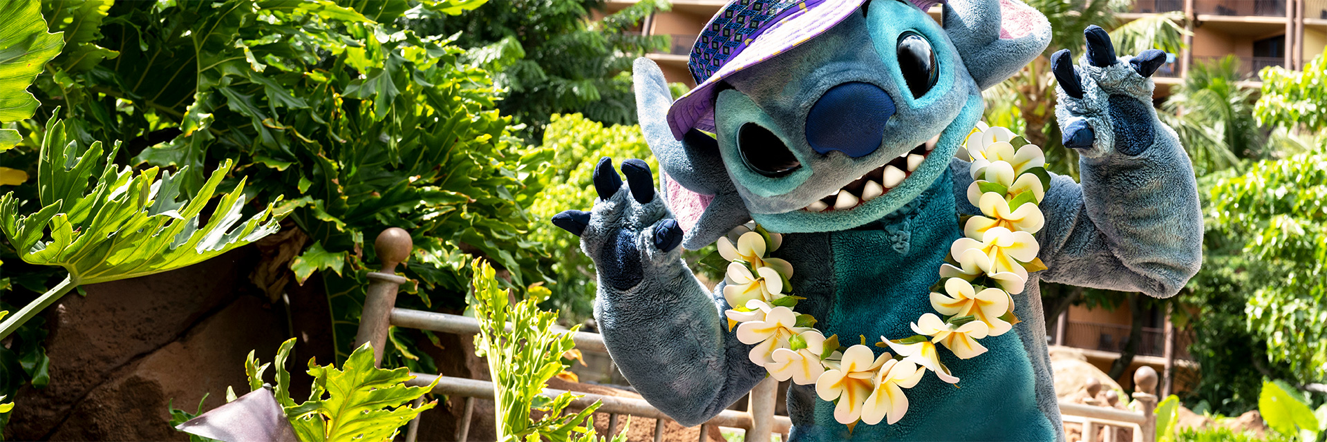 Disney Beach Resorts Halloween - Stitch